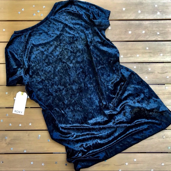 HP🌟 NWT Roxy Crushed Velvet Cuffing Season Shirt Dress - Picture 3 of 8